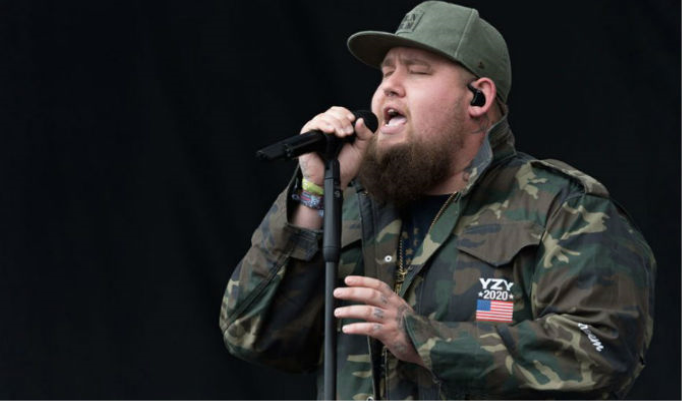 Skin rag n bone. RAGNBONE. Rag'n Bone man. Reg n Bone man. Rag'n'Bone man фото.