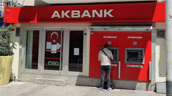 Akbank, Emeklilere 10.000 TL Promosyon Desteği Sunuyor