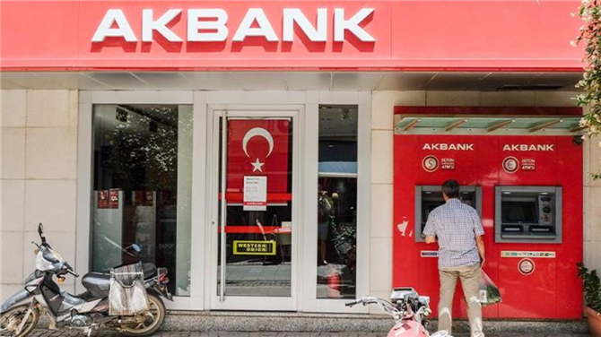 Akbank'tan Yıl Sonu Yaklaşırken Büyük Fırsat: 200,000 TL'ye Kadar Kredi Hemen Elinizin Altında!