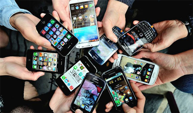 Akıllı Telefon Satışlarında Bir İlk! 14 Yıl Sonra Düşüşe Geçti