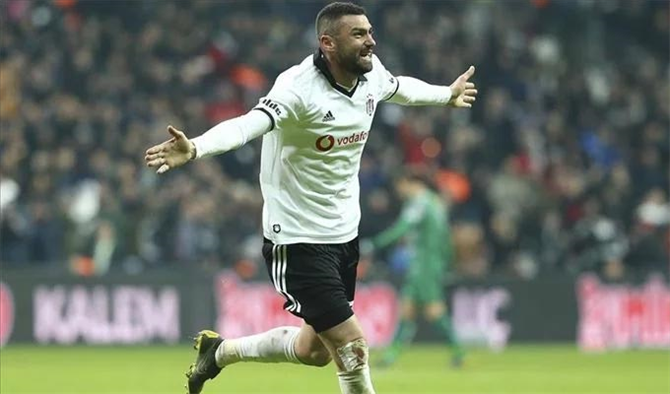 Burak Yılmaz Lecce transfer oldu mu? Beşiktaş Burak Yılmaz'ı sattı mı