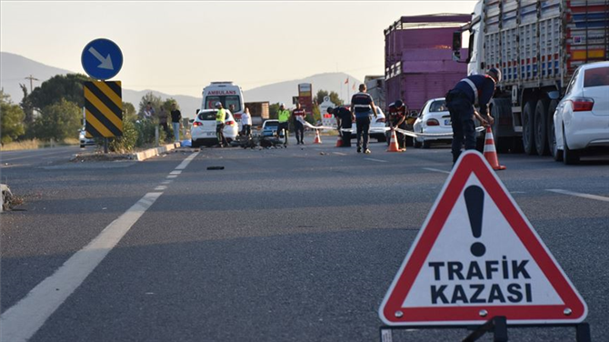 Diyarbakır- Bingöl kara yolunda feci kaza! 3 ölü 9 yaralı var