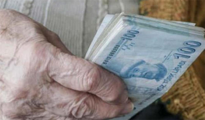 Emekliler Promosyon Ücretlerinden Memnun Değil! Ek Ödeme İsteniyor