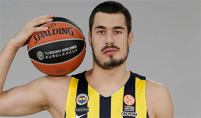 Fenerbahçeli Basketçinin Türkiye'deki Trafik Sorununa İlişkin Tweet'i Olay Oldu