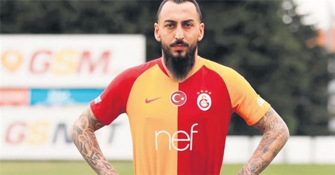 Galatasaray Kostas Mitroglou'yu PSV Eindhoven'a Kiralıyor