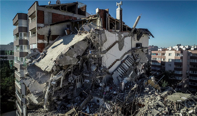 Neoteknik Ve Deprem Uzmanı Prof. Dr. Haluk Selim'den Olası İstanbul depremi Açıklaması: Beklenen Deprem Minimum 7.2