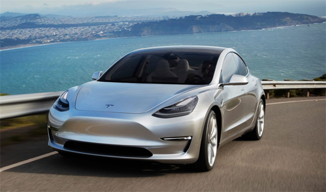 Tesla Model 3 ile En Hızlı Testi Yaptılar