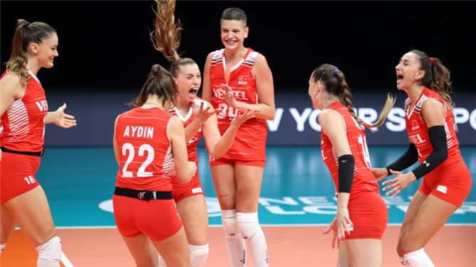 Türkiye A Milli Kadın Voleybol Takımı, Bulgaristan'ı 3-0 Mağlup Ederek Olimpiyat Elemelerinde İkinci Zaferini Kazandı
