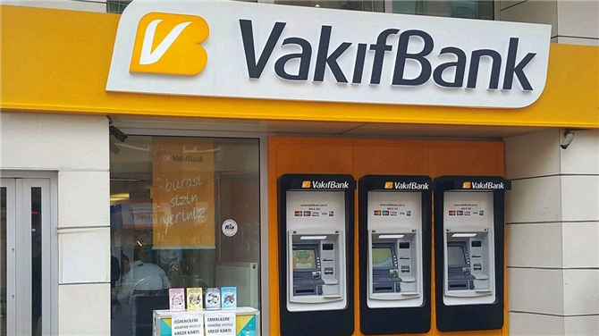 Vakıfbank destek olmaya devam edecek! Emekliye maaşlarına göre nakit ödenecek!