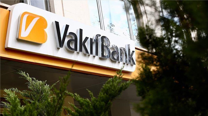 Vakıfbank'tan Emeklilere Müjdeli Haber: Hem 5000 TL Hem 12000 TL Ödeme Fırsatı!