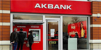 Akbank, Emeklilere 10.000 TL Ödeme Yapacak