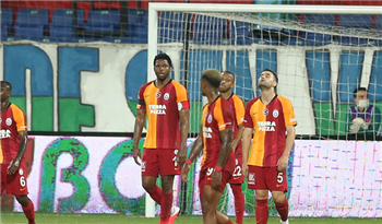 Çaykur Rizespor Galatasaray 2 0 maç özeti izle Aslan Rize'de Kayıp! Muslera ve Andone sakatlandı