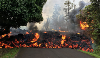 Hawaii'deki Yanardağ Faciası Sonrasında Adadaki Binlerce Kişi Tahliye Ediliyor