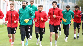 Sivasspor, Galatasaray Maçından Puanlarla Dönmeyi Hedefliyor