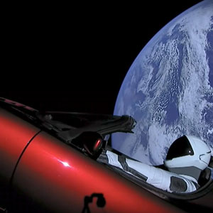 Adamlar yapıyor, tartışmalar bitmiyor. Elon Musk'ın uzaya gönderdiği Tesla gerçek mi?