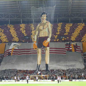 Galatasaray - Fenerbahçe derbisinde açılan pankart soruşturması hakkında ne düşünüyorsunuz?