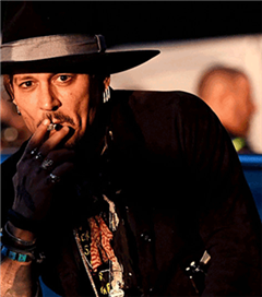 Adım Adım Dibe: Johnny Depp
