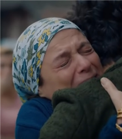 Ağlama Anne’de Alev annesine kavuşunca gözyaşları sel oldu