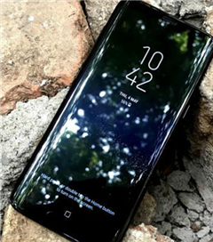 Samsung Galaxy S8 Güncellemesi Sinirleri Bozdu
